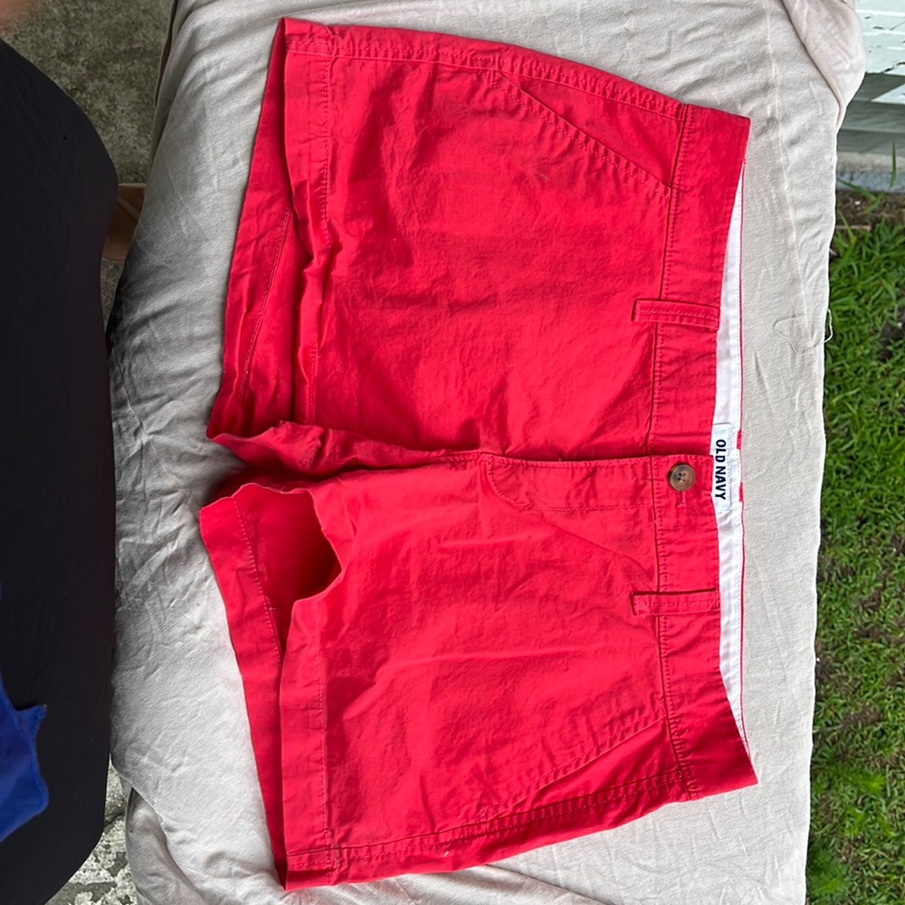 Old navy shorts